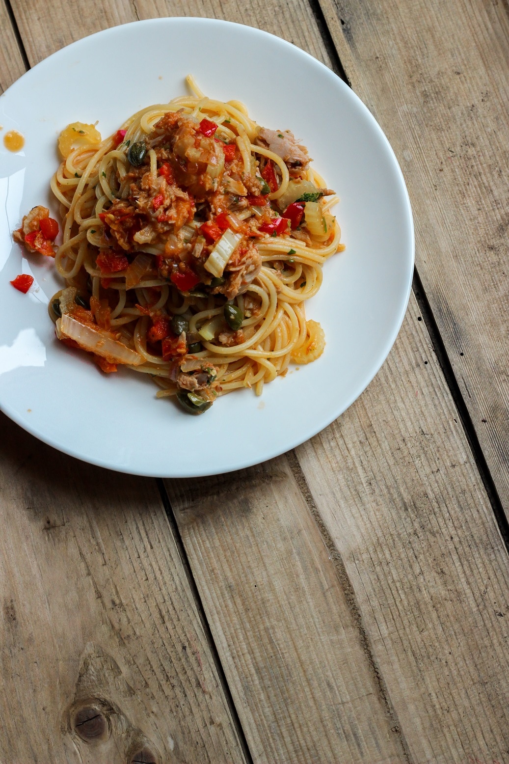 Spaghetti mit Staudensellerie-Paprika-Soße oder mit Foodsharing ins neue Jahr